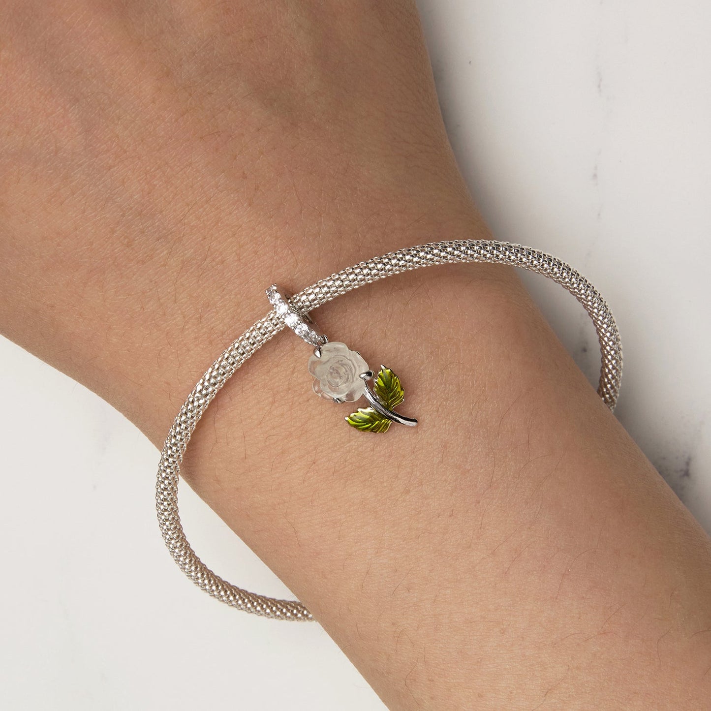 975d415ec3fc4d31aedc22637beba989