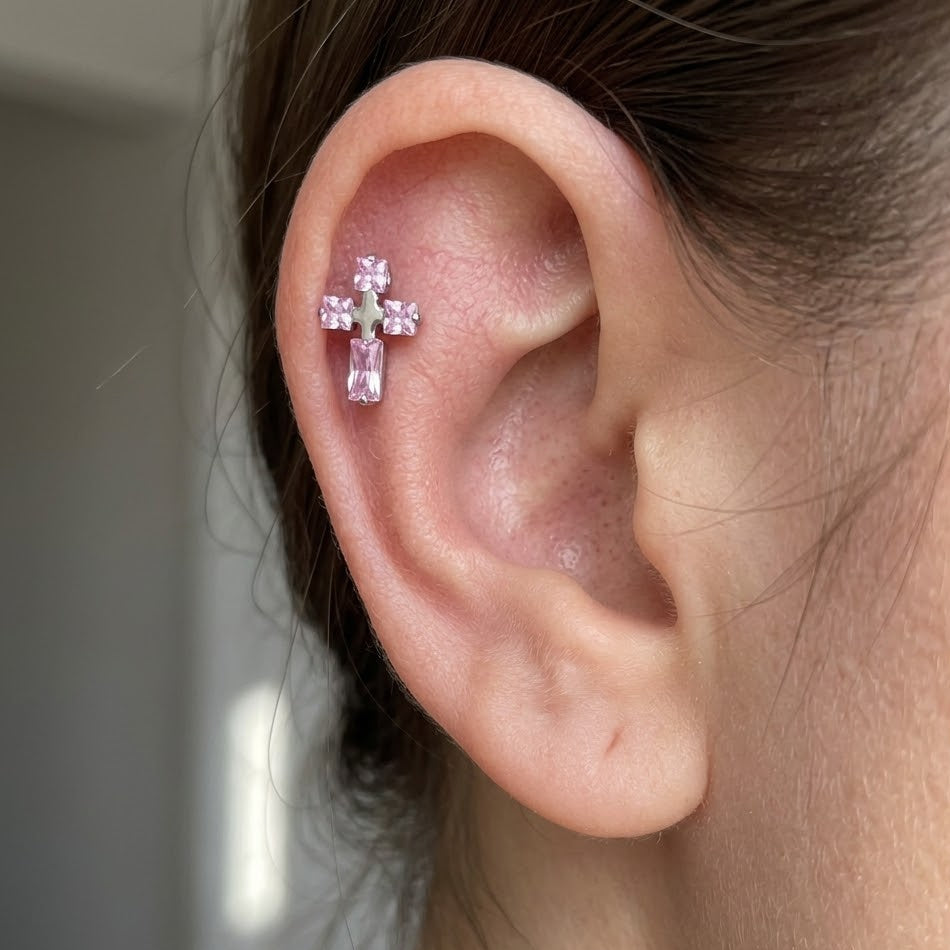 Titanový 'Pink Cross' labret