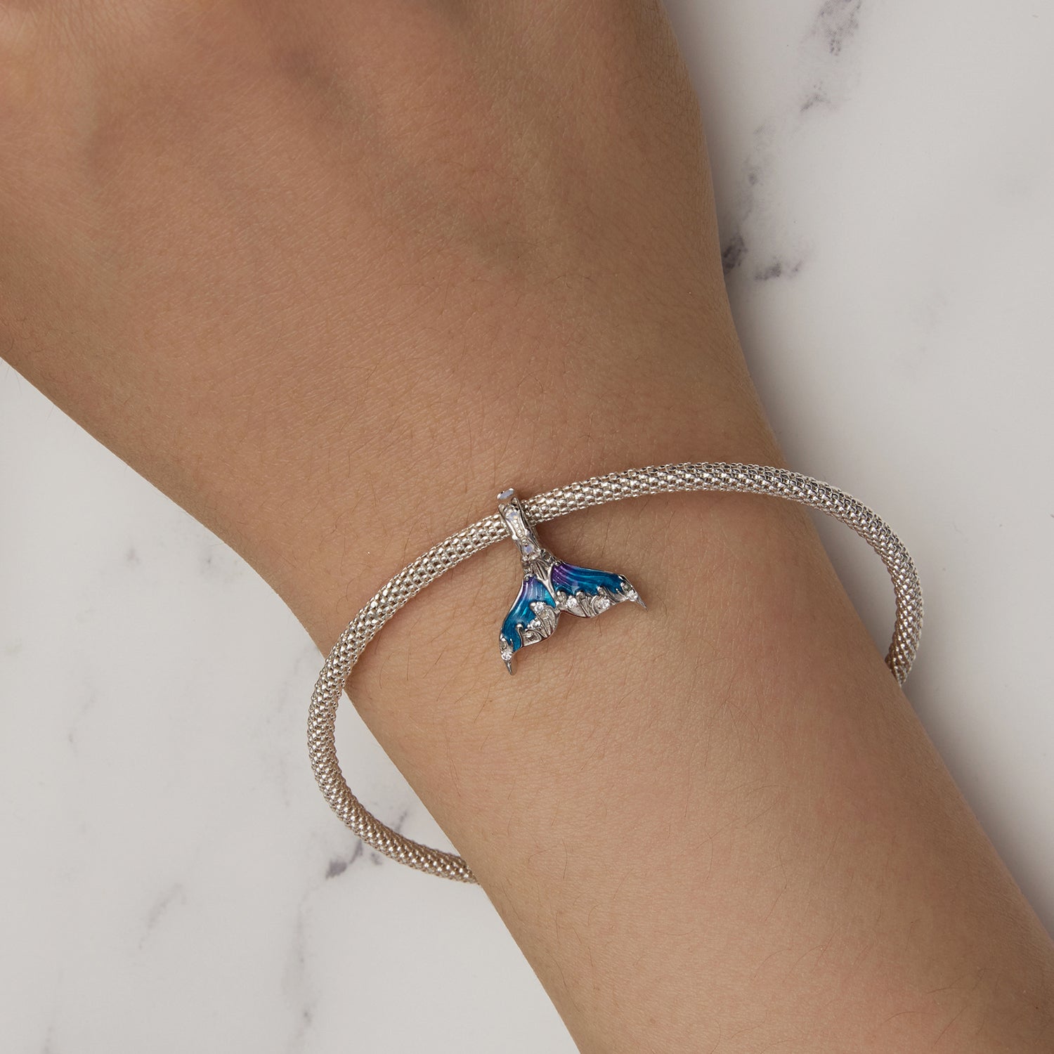 29cf4d40a739a3dd563d0212397d63b3