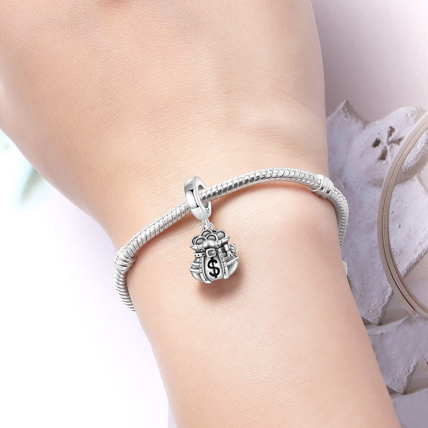 a9d243b5f6a6ad0378530b06acd7ee75