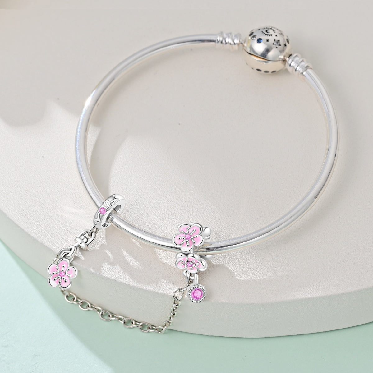 9d0c0cb918aa3b331d903c59465a7d5a