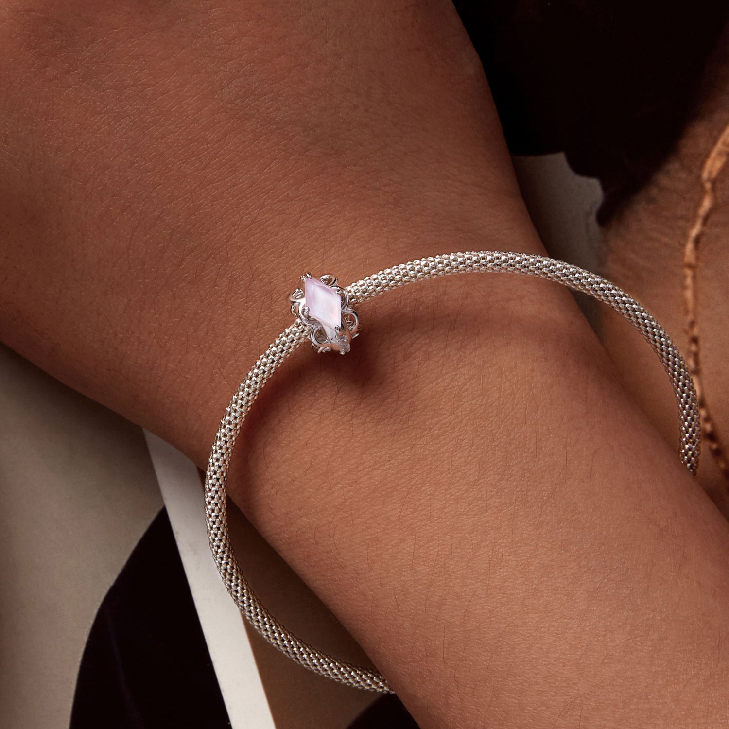 8d0ea642a4b0ee98e8b059b4ddb858c7