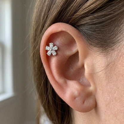 Titanový 'Diamond Bloom' Labret