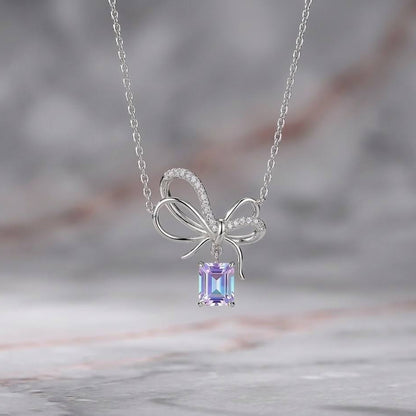 Elegantní mašle s kamínkem